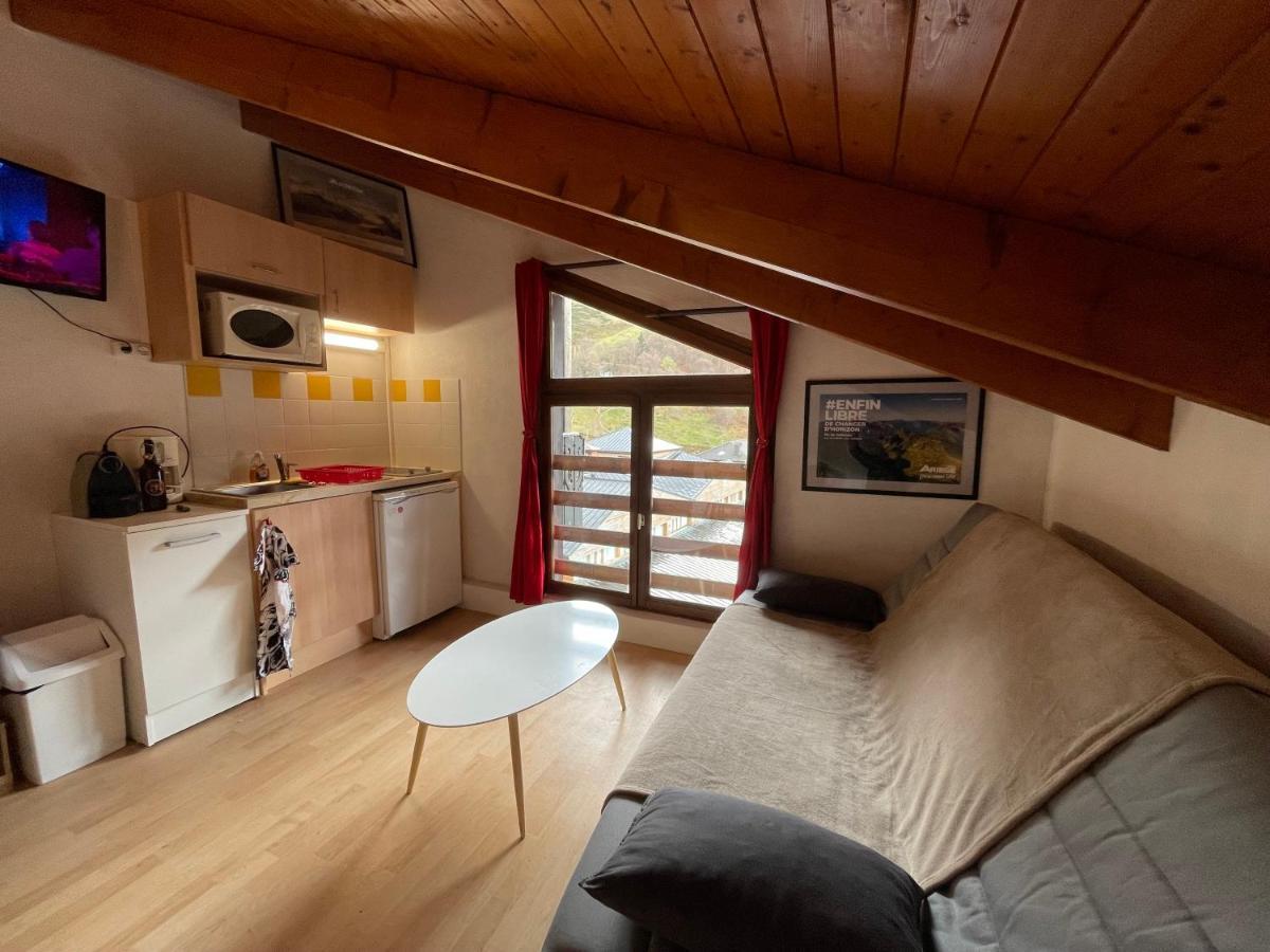 Studio 1411 Apartment Ustou Bagian luar foto