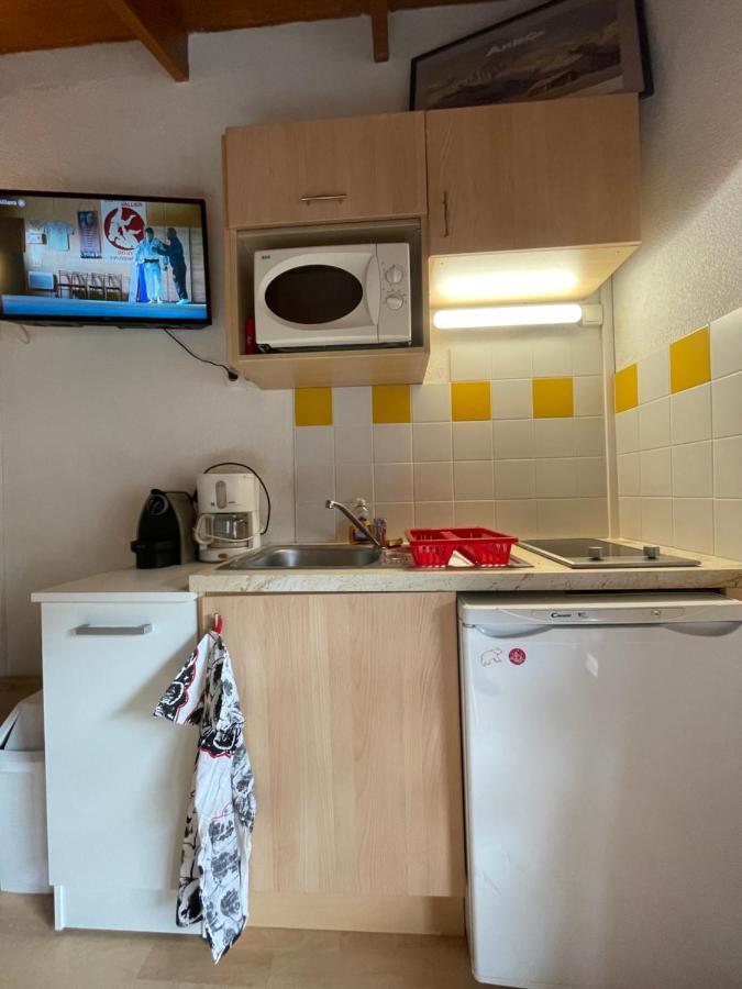 Studio 1411 Apartment Ustou Bagian luar foto